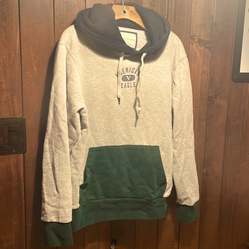 AE HOODIE